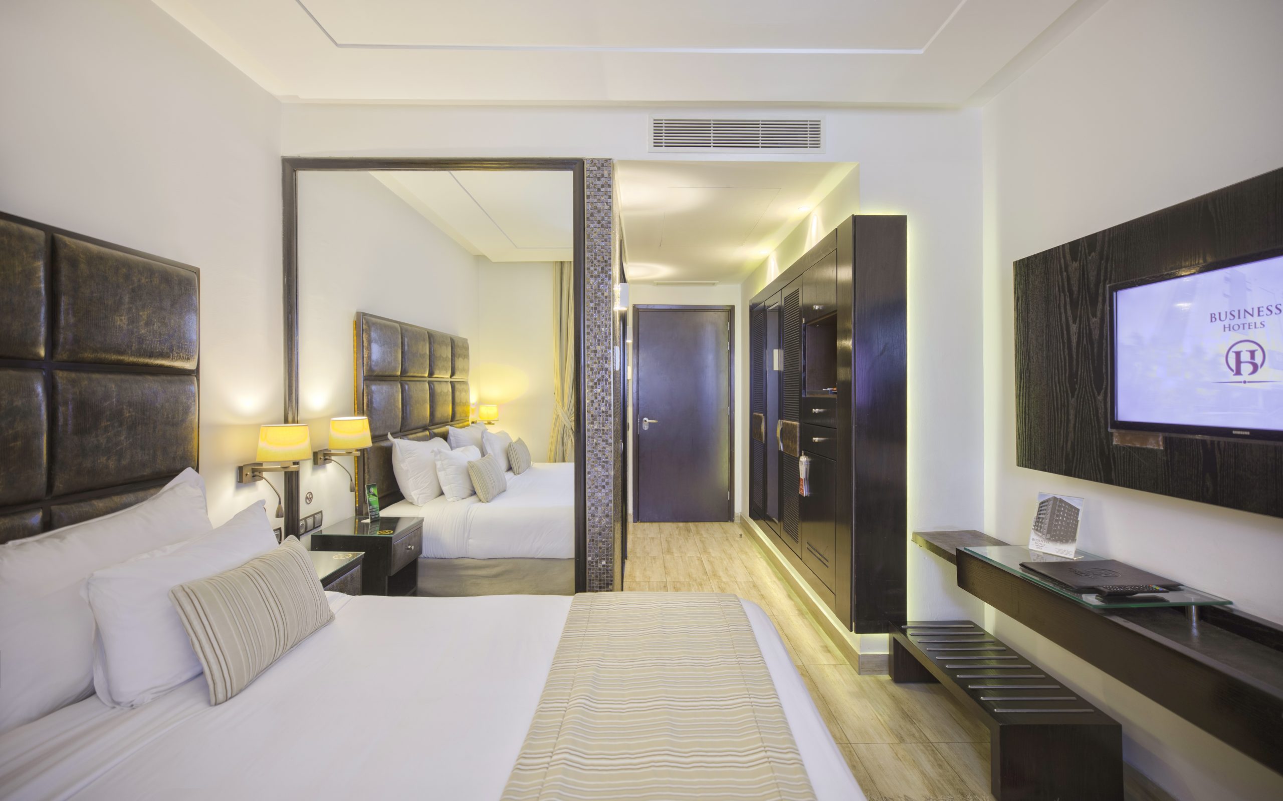 Business Hotel