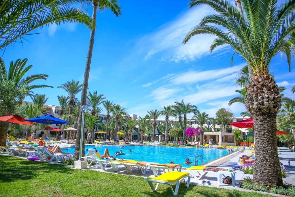 PALM BEACH SKANES
