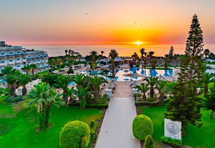 Sentido Bellevue Park ( Pour couples et familles seulement )